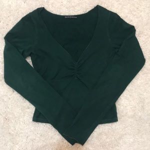 Brandy Melville cropped ruched v neck long sleeve